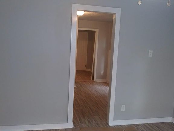 5th image of 3116 Avenue L APT 3