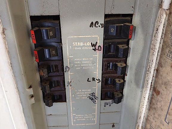3rd image of 514 S San Augustine Ave #1