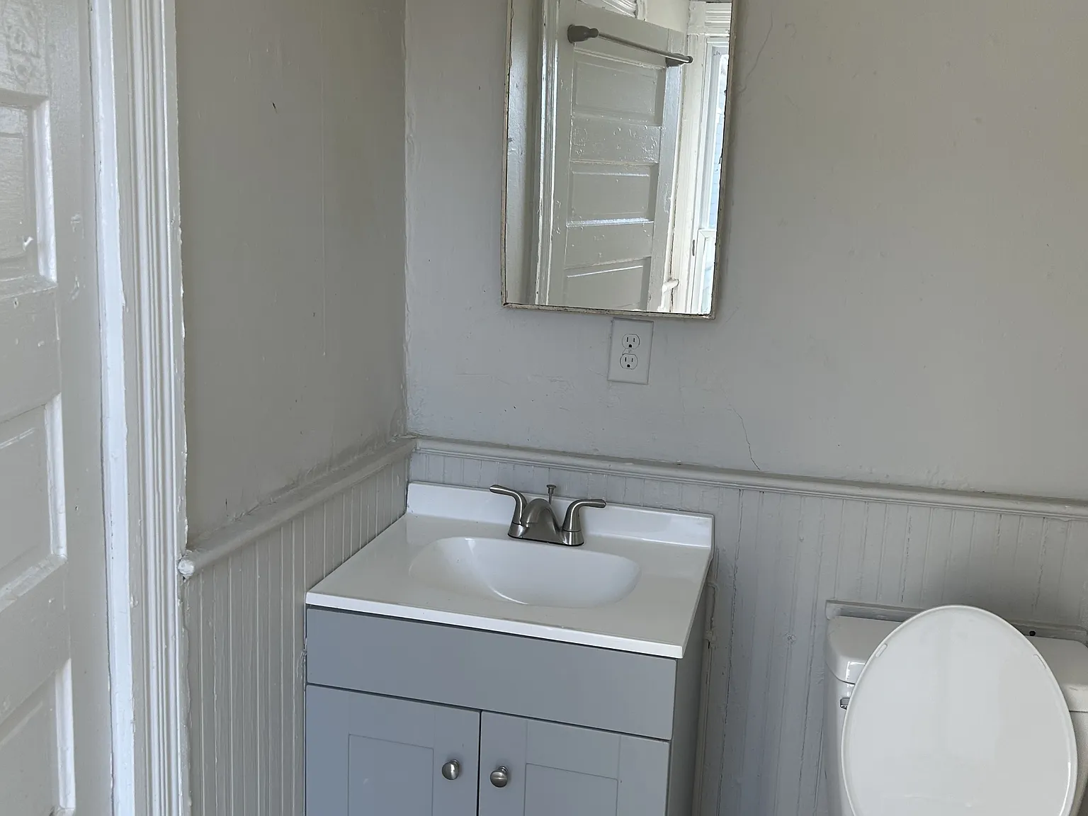 2200 Memorial Avenue - B — Photo 3