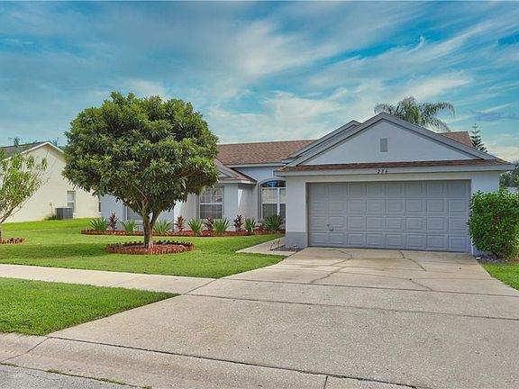 3rd image of 236 Country Landing Blvd