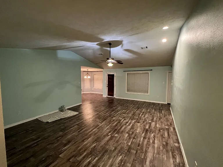 2220 Chase Dr — Photo 3