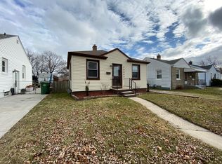 13505 Pearl St, Southgate, MI 48195