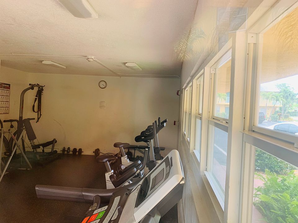 1st image of 4071 N Dixie Hwy APT 23
