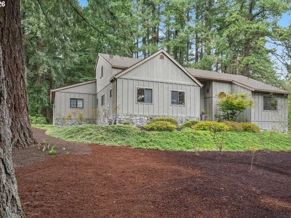 8835 SW Washington Dr, Portland, OR 97223