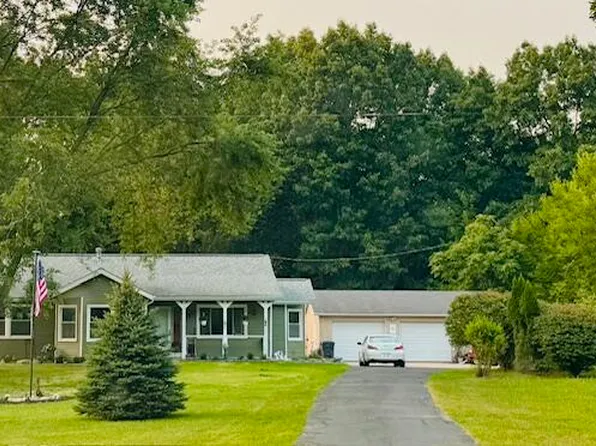 23574 38th Ave, Mattawan, MI 49071