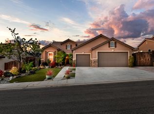 21271 Lago Bello Ln, Friant, CA 93626