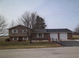 106 S Mayfield St, Wanatah, IN 46390