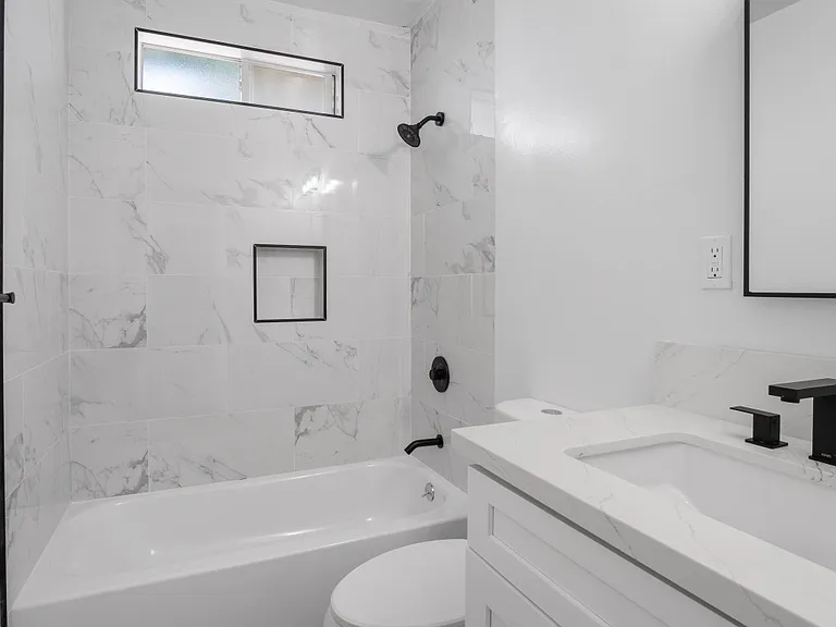 4316 W 163rd St — Photo 13
