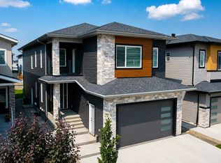 1836 22nd St NW, Edmonton, AB T6T 2M5