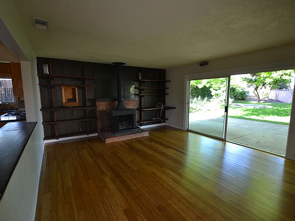 2nd image of 1451 Juanita Ct