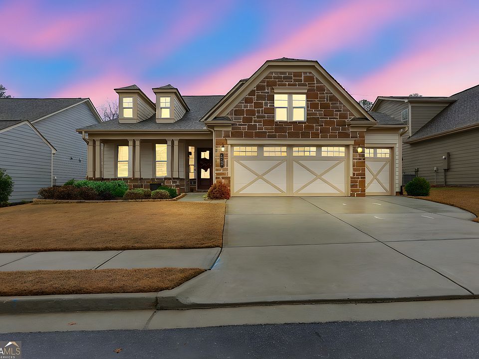 1st image of 523 Hazelnut Dr