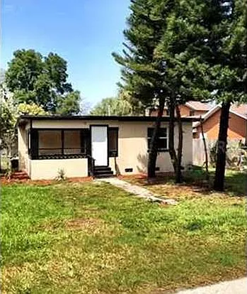 3001 E Jefferson St — Photo 15