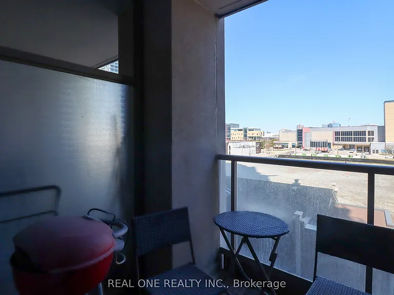 388 Prince Of Wales Dr #412 — Photo 18