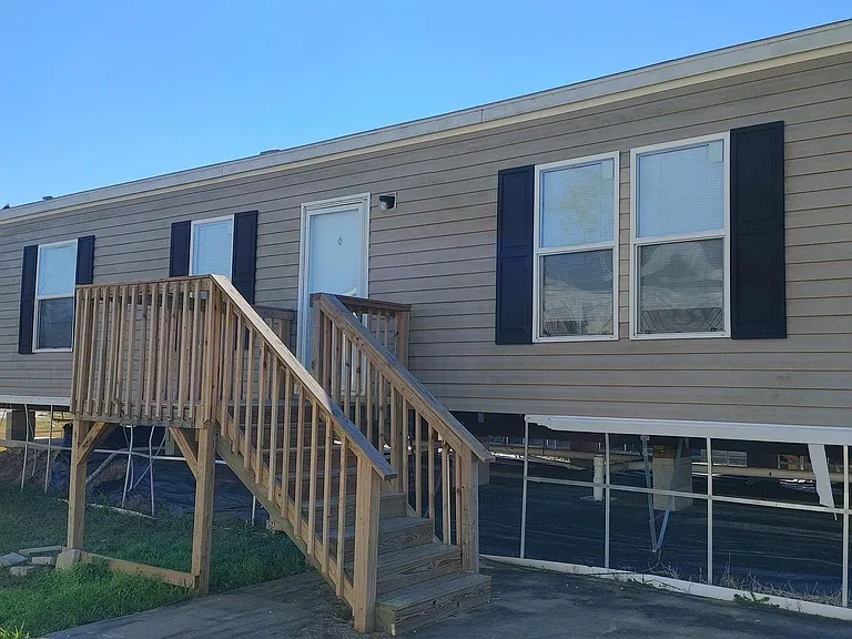 5595 Highway 90 E #76 — Photo 3