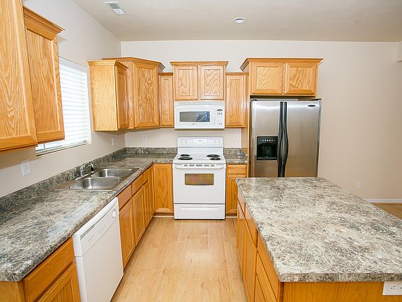 3rd image of 7866 S Cool Creek Way #T-2