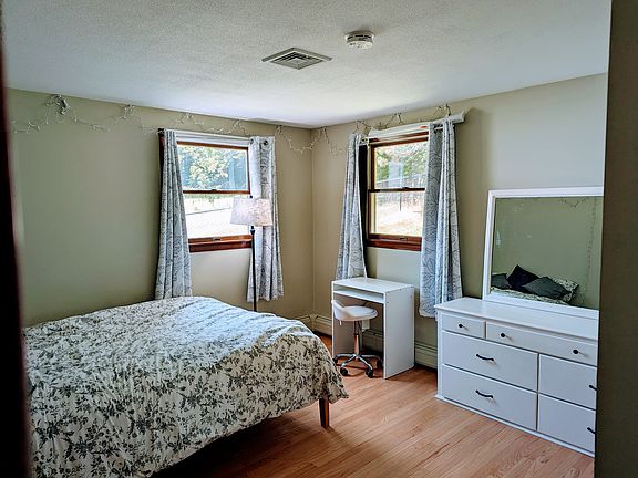 2nd image of 3 Linden Dr