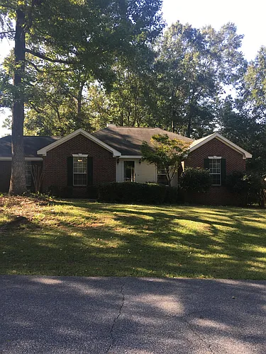 140 Somerset Dr Photo 1