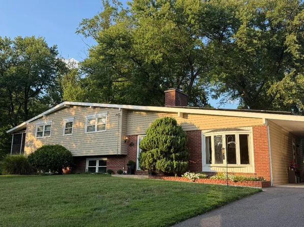 1714 Baldwin Dr, Millersville, MD 21108