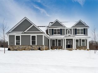 4051 Woodland Ridge Ct, Sugarcreek Township, OH 45440