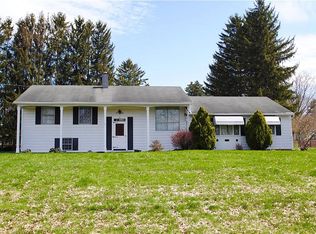 56 Oak Hill Ter, Penfield, NY 14526