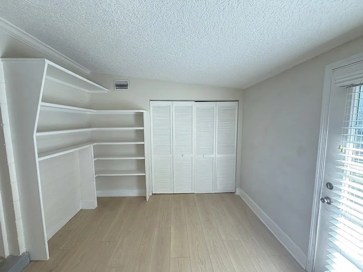 3 bed, 1143 sqft, $2,850 — Photo 4