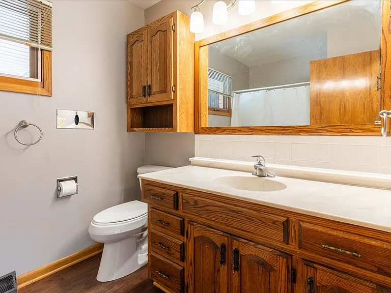 7221 Lexington Ave — Photo 14