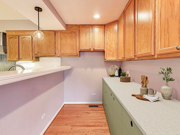 5th image of 6107 N Nassau Ave