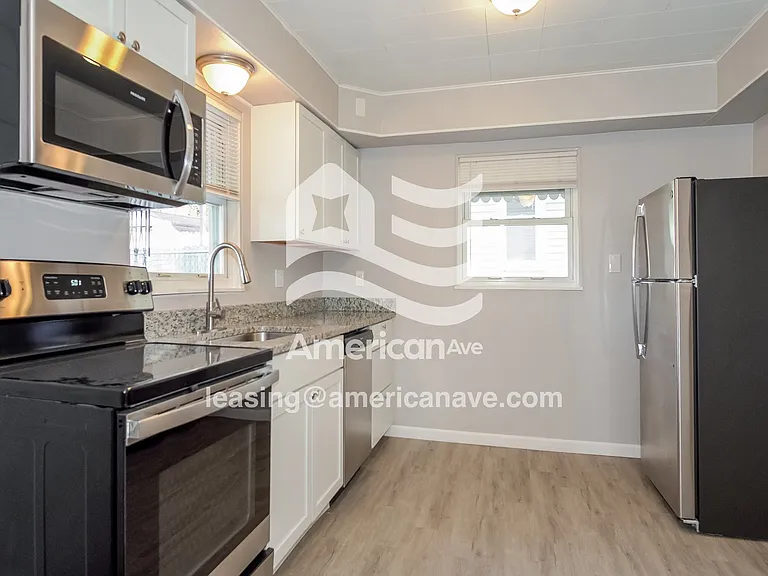 516892_006_wm_-_kitchen_13323263.jpg