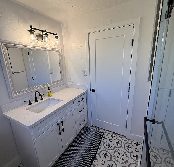920 E Colter St — Photo 7