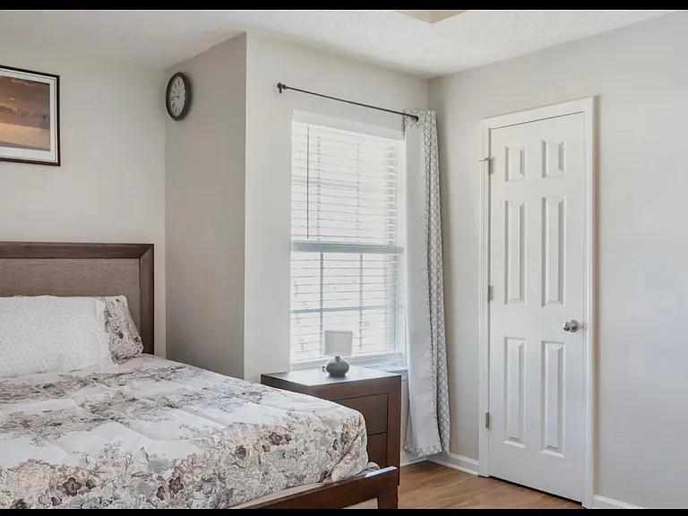 1934 Eshelman Ct — Photo 20
