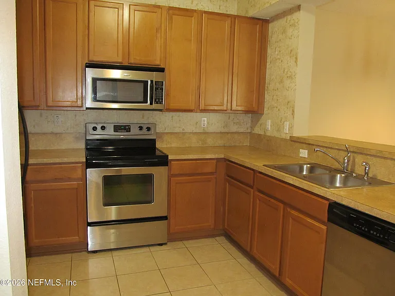 2200 Marsh Hawk Ln #306 — Photo 8
