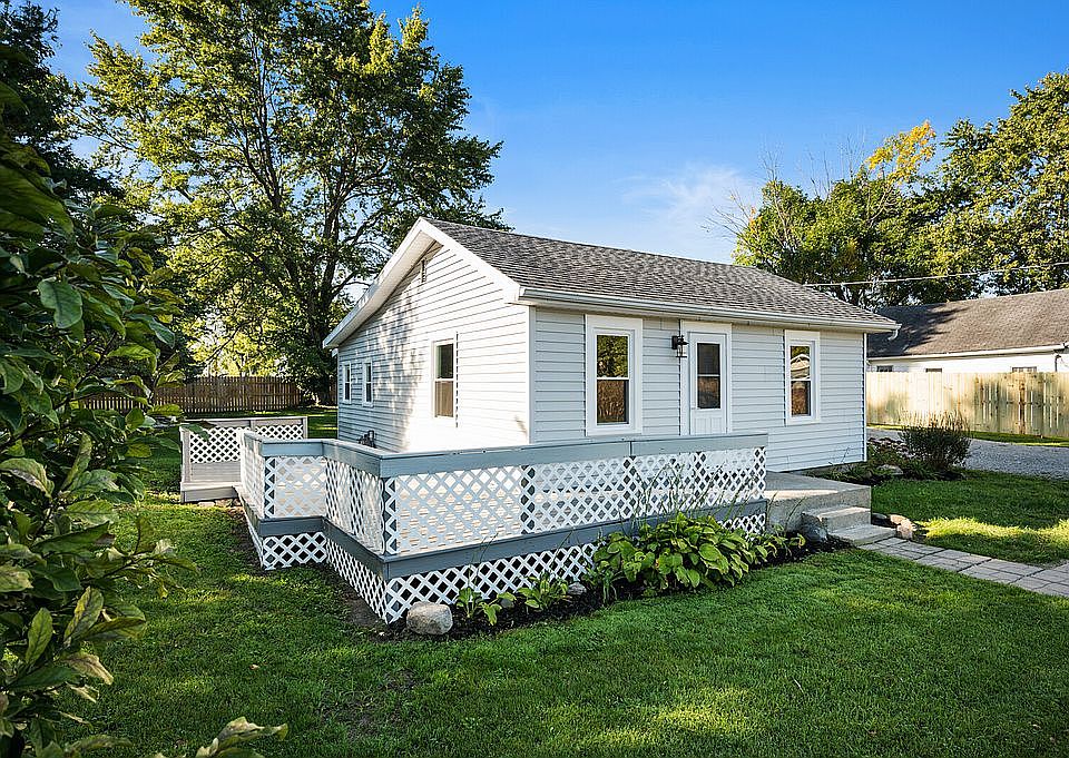 1st image of 2305 E Delta Dr