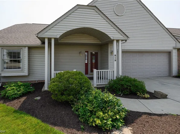 819 Cartier Dr, Canal Fulton, OH 44614