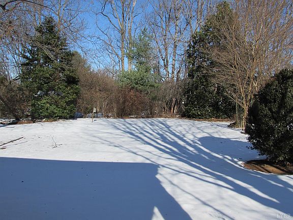 4th image of 1023 Sheffield Dr