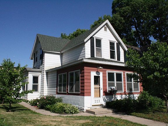 2nd image of 223 Copeland AVENUE