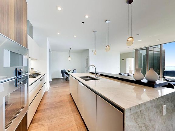 3rd image of 363 E Wacker Dr #4803