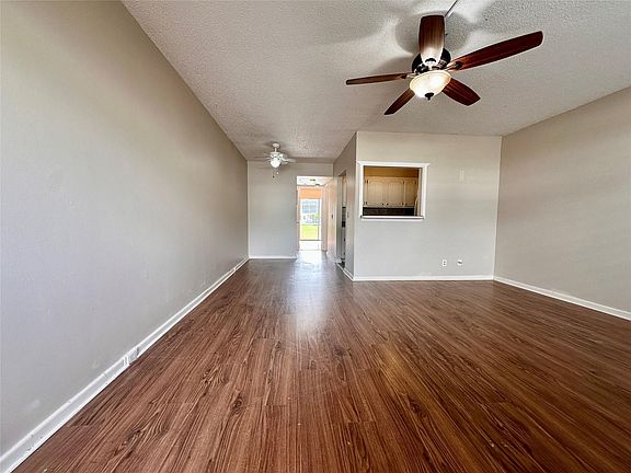 2nd image of 148 Westbury I #148