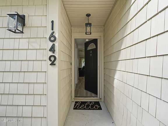 2nd image of 1642 LEEWARD Lane