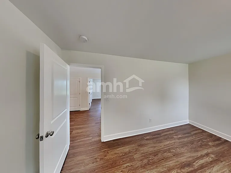 5816 Zurich Rd — Photo 20