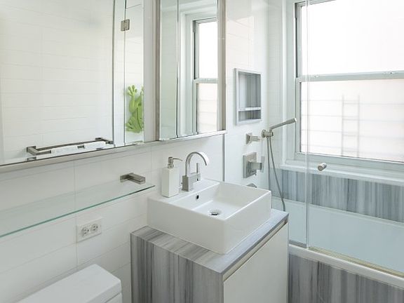 2nd image of 360 W 22nd St APT 2E