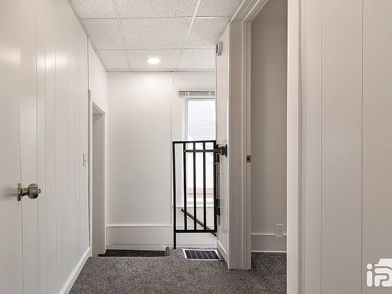407 S Michigan Ave — Photo 19