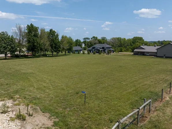 1200 Marks Way, Cedar Rapids, IA 52404