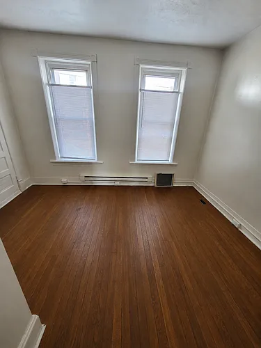 216 N Locust St #4 Photo 1