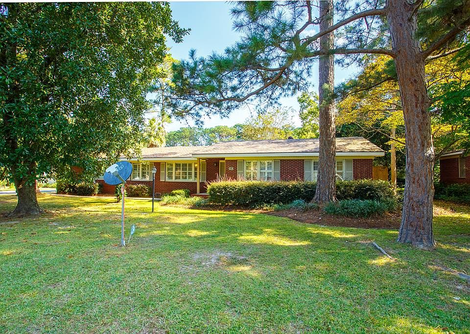 1st image of 55 Loganberry Cir