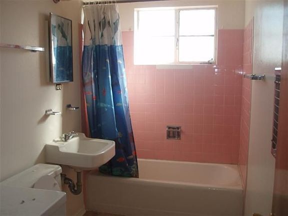 Main bathroom