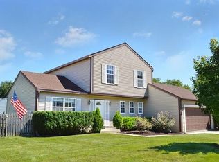 3S161 Brookside Ct, Warrenville, IL 60555