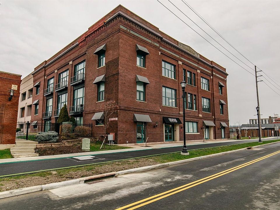 1st image of 401 W Shoreline Dr #300B