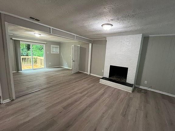 4th image of 5897 Leone Dr W