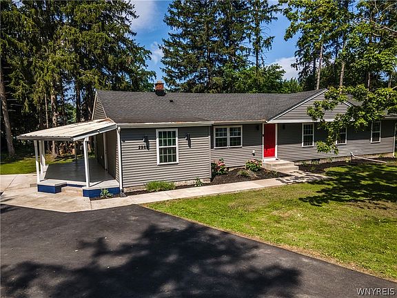 3rd image of 2964 Rosemarie Cir