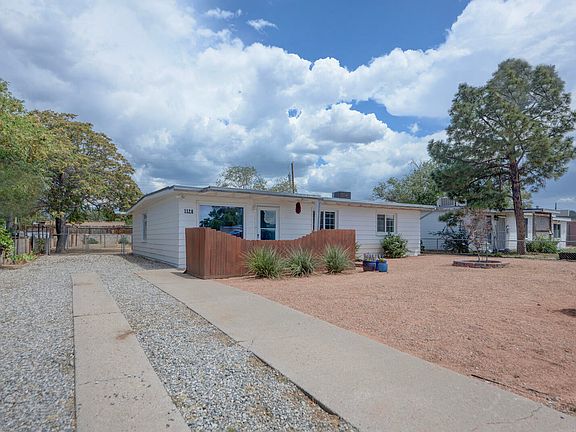 3rd image of 1128 Marron Cir NE